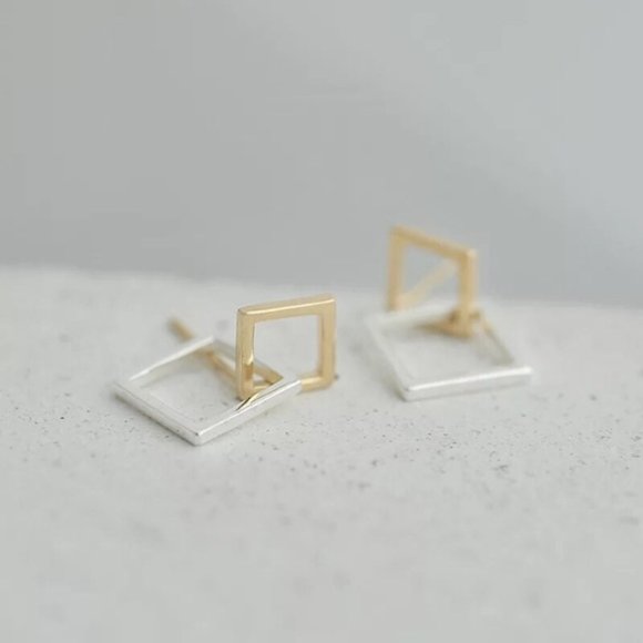 4/$25 Linked Square Earrings Vermeil Sterling Silver - Picture 2 of 5